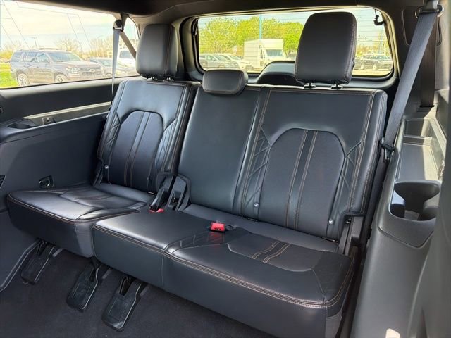 Used 2023 Ford Expedition Max Platinum AWD/4WD image 17