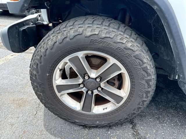 Used 2018 Jeep Wrangler Unlimited Sahara AWD/4WD image 5