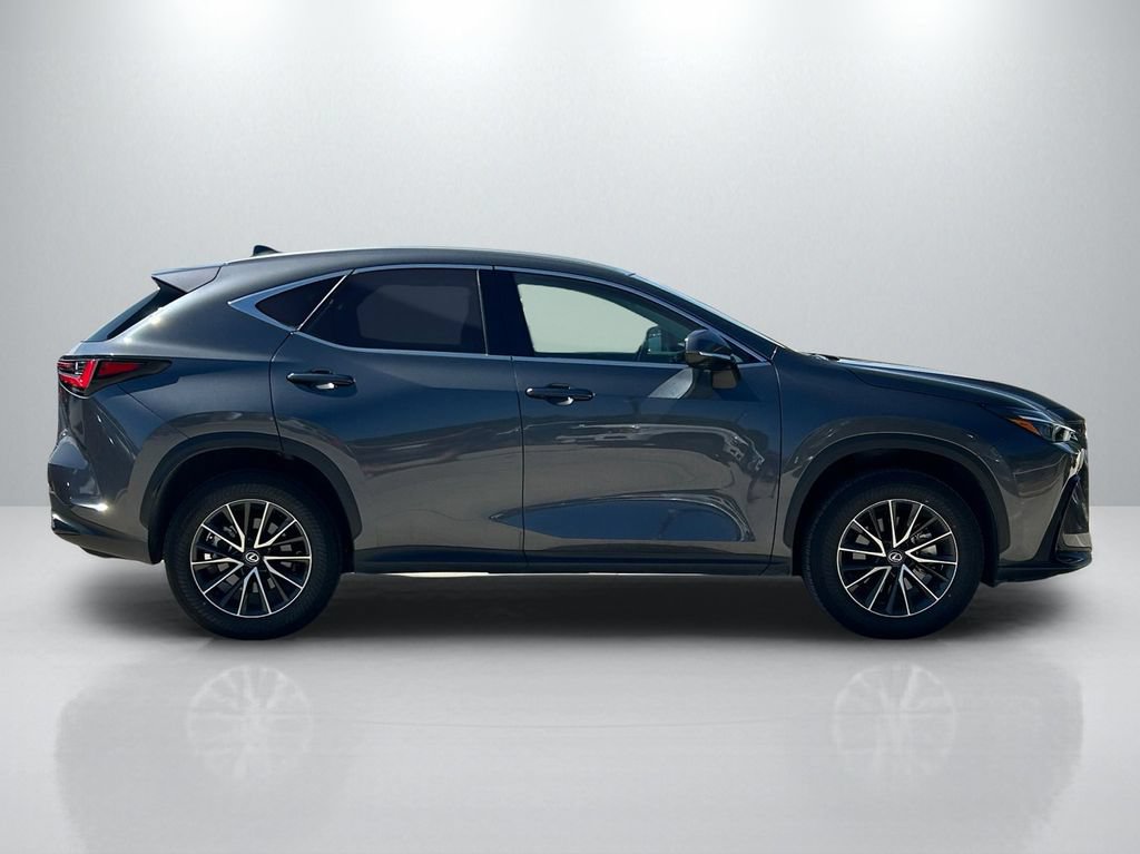 Used 2025 Lexus NX 350h AWD w/ Luxury Package image 4