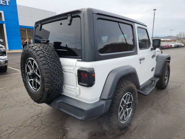 Used 2018 Jeep Wrangler Sport image 5