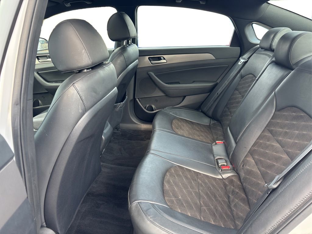 Used 2018 Hyundai Sonata Sport w/ Cargo Package image 10
