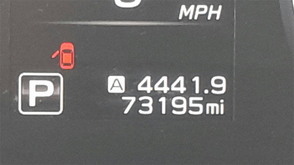 Used 2023 Subaru Ascent Premium w/ Convenience Package image 23