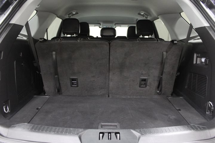 Used 2023 Ford Explorer XLT w/ Equipment Group 202A AWD/4WD image 13