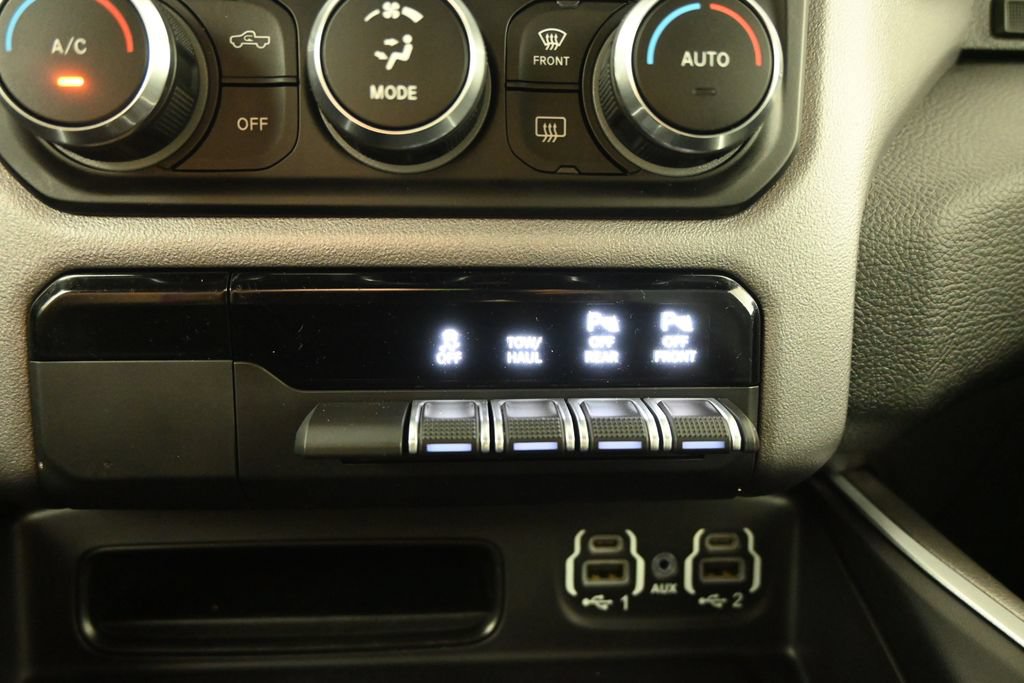 Used 2022 RAM 1500 Big Horn AWD/4WD image 30
