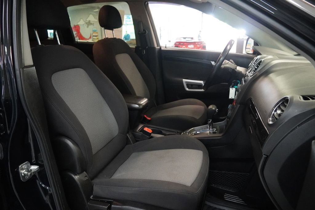 Used 2014 Chevrolet Captiva Sport LT FWD image 18