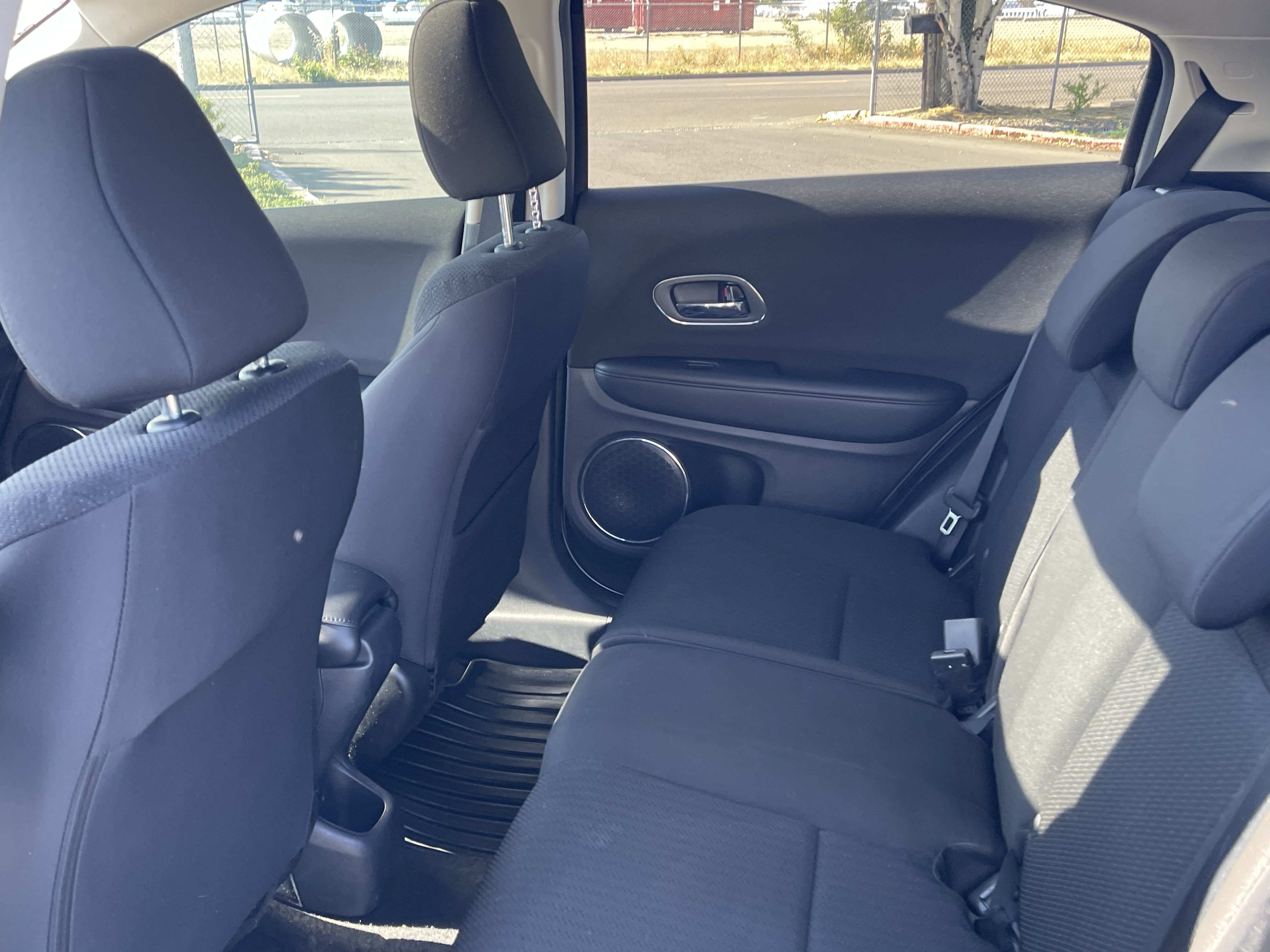Used 2017 Honda HR-V EX image 14