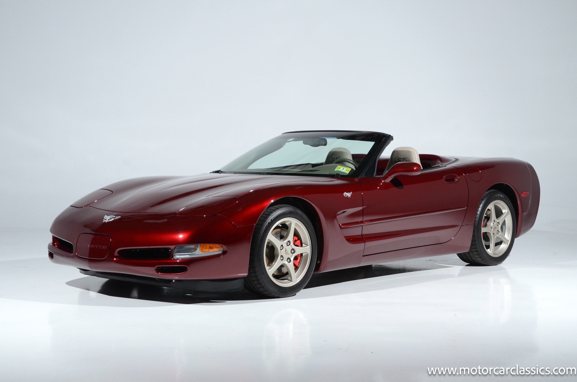Used 2003 Chevrolet Corvette Coupe w/ Preferred Equipment Group1 RWD image 3