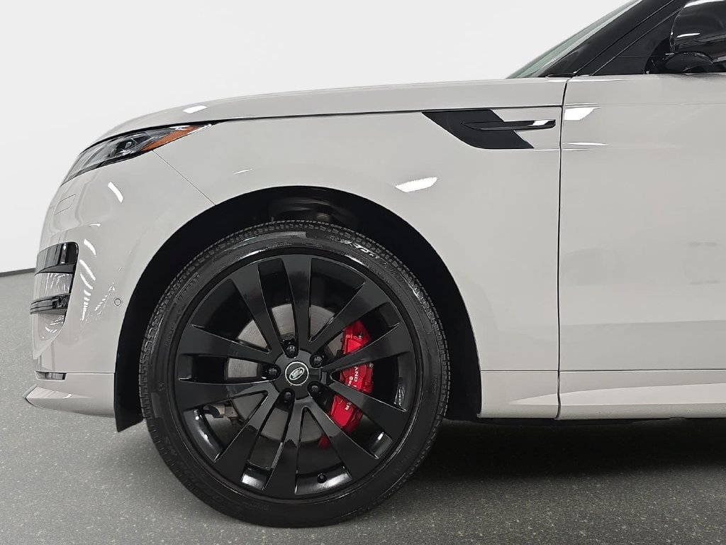 Used 2025 Land Rover Range Rover Sport Dynamic SE AWD/4WD image 10