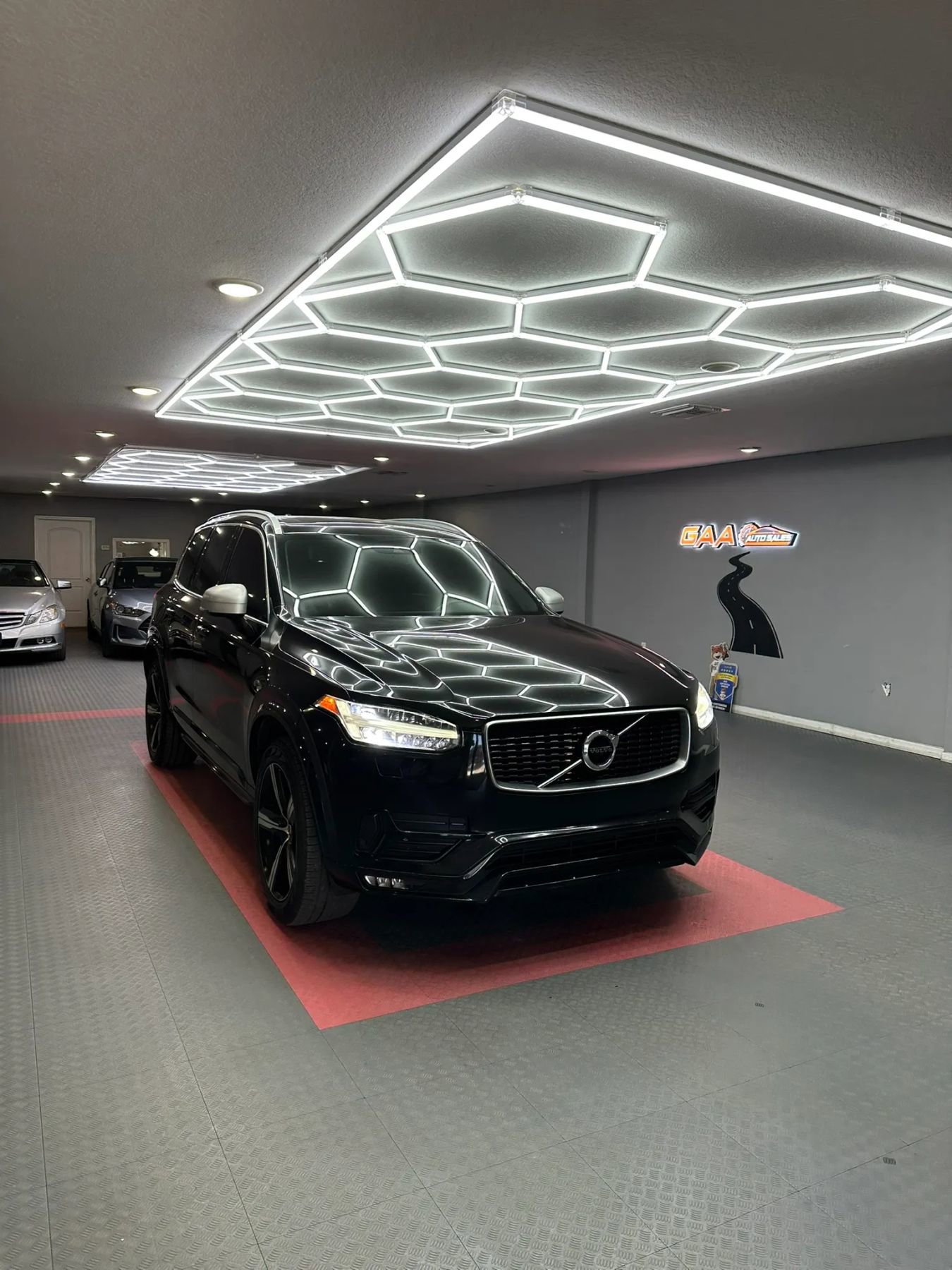Used 2016 Volvo XC90 T5 R-Design