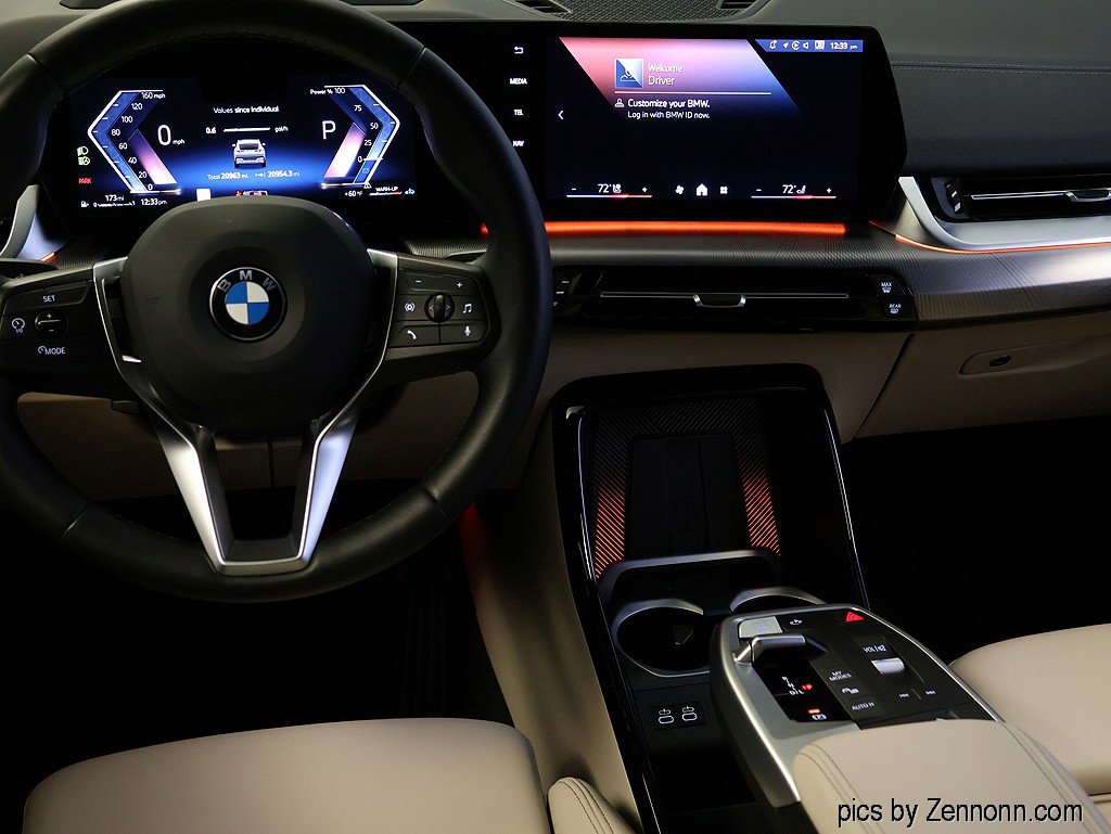 Certified 2025 BMW X2 xDrive28i AWD/4WD image 16