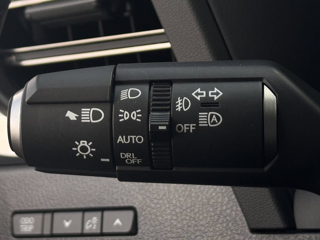 Used 2024 Lexus GX 550 w/ Accessory Package (2T) AWD/4WD image 22