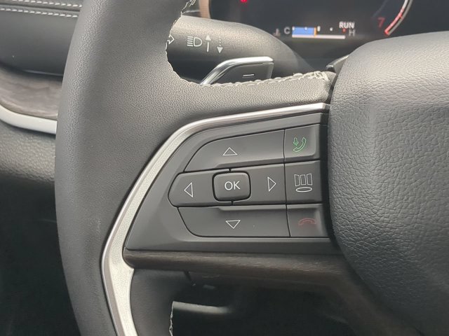 New 2027 Jeep Grand Cherokee L Limited RWD image 31
