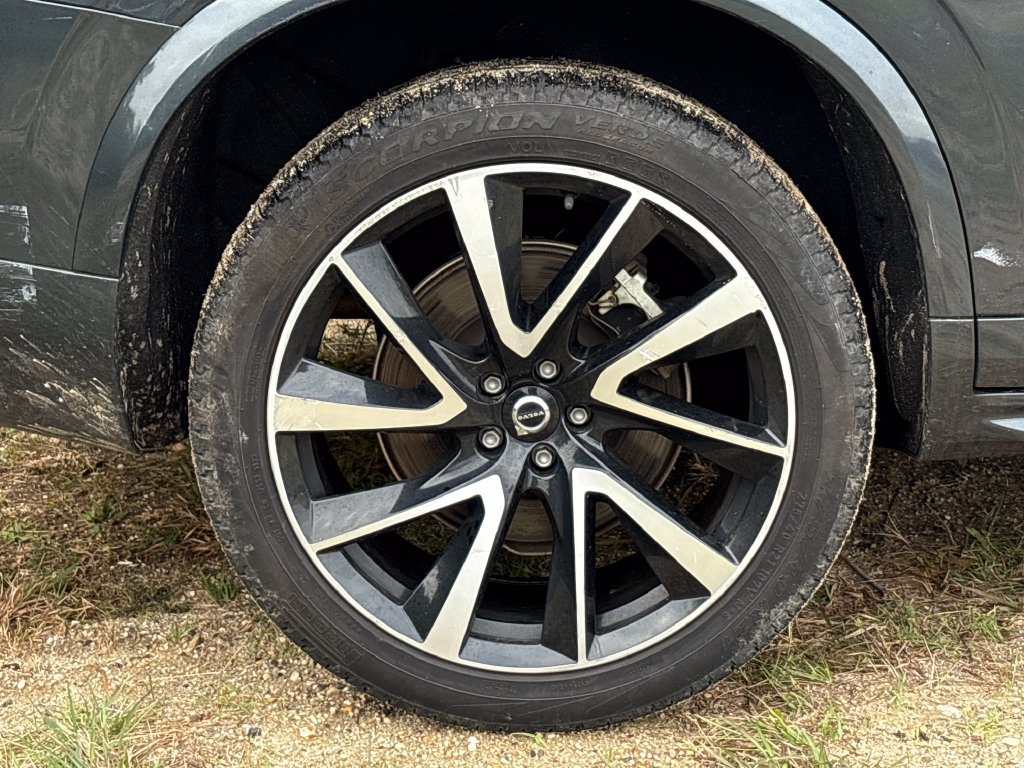 Used 2021 Volvo XC90 T8 Inscription Expression w/ Climate Package AWD/4WD image 9