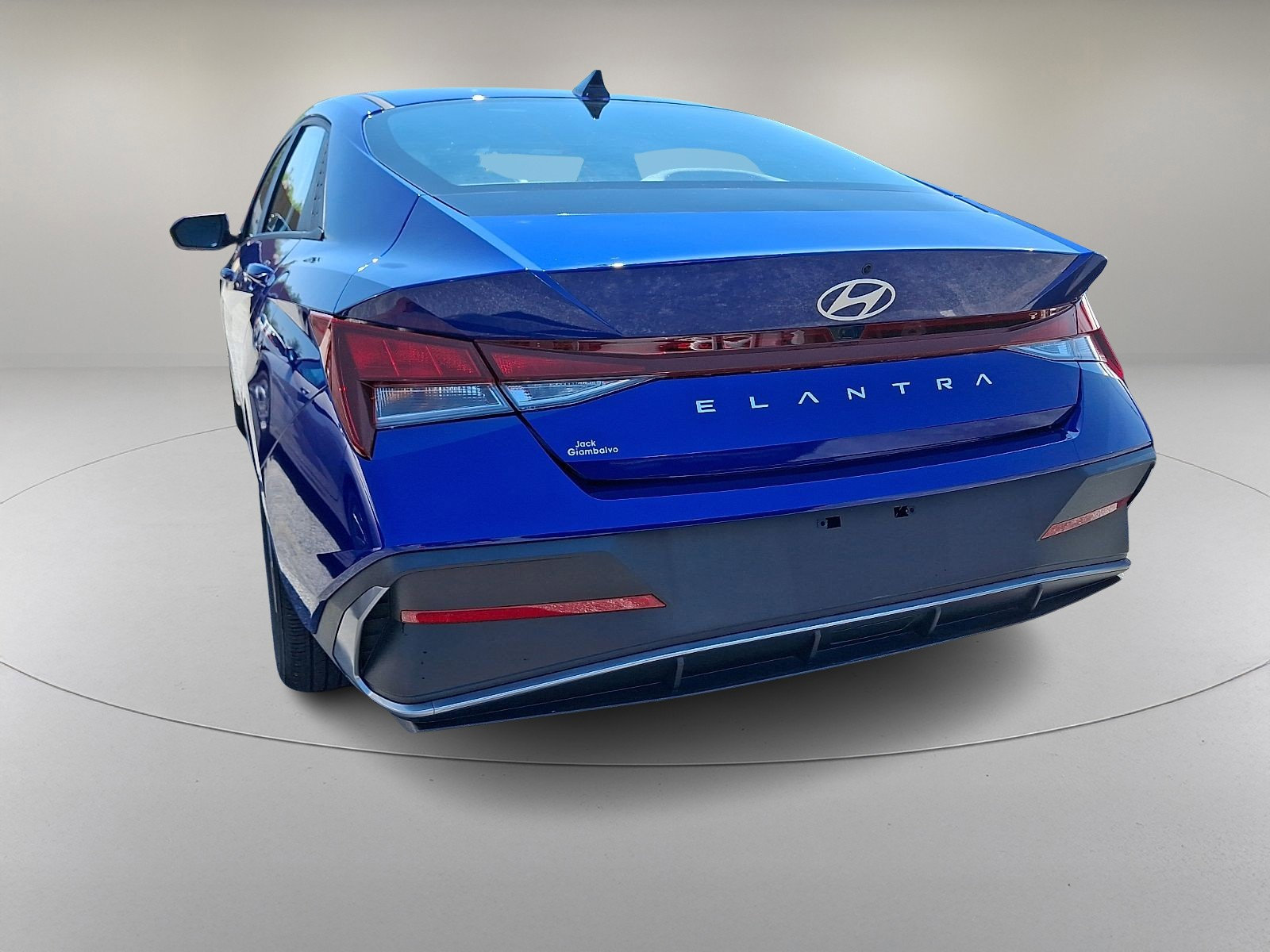 Used 2024 Hyundai Elantra SEL FWD image 7