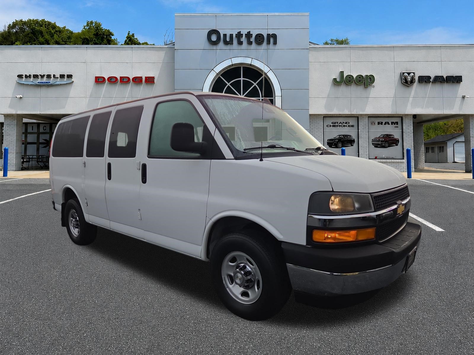 Used 2020 Chevrolet Express 3500 LT w/ LT Preferred Equipment Group