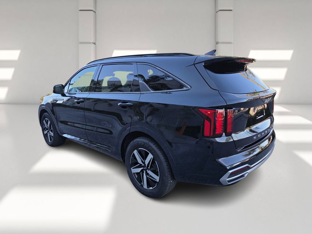 Used 2022 Kia Sorento S image 6