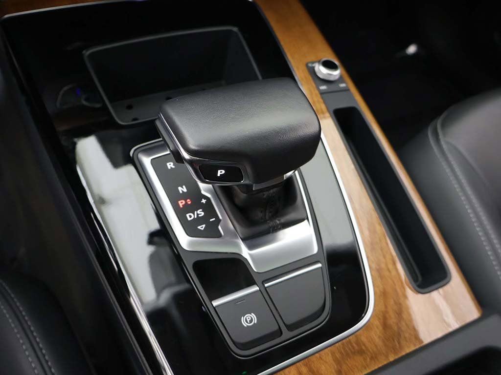 Used 2023 Audi Q5 2.0T Premium w/ Convenience Package image 52