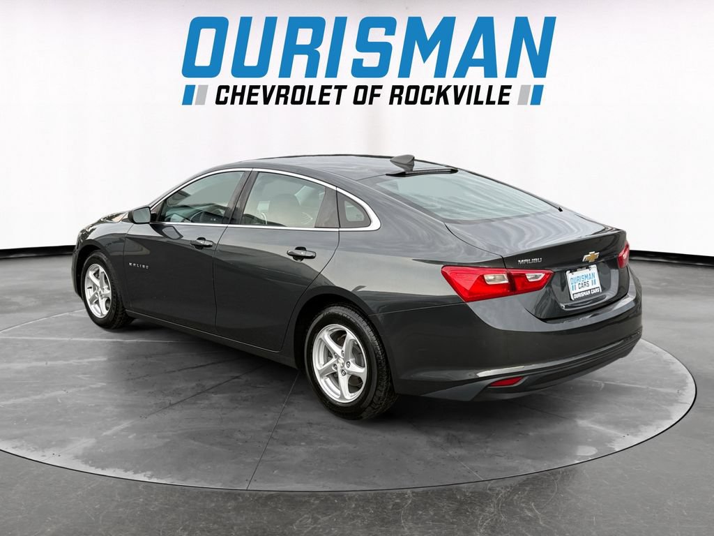 Used 2018 Chevrolet Malibu LS FWD image 4