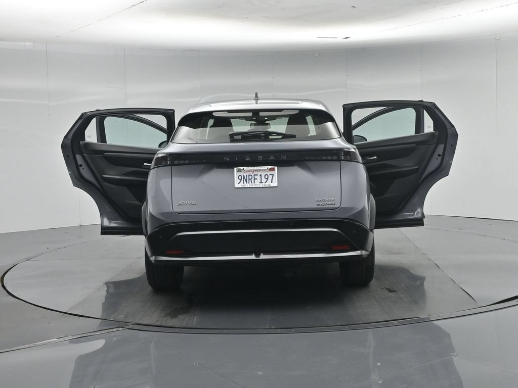 Used 2024 Nissan Ariya AWD image 36