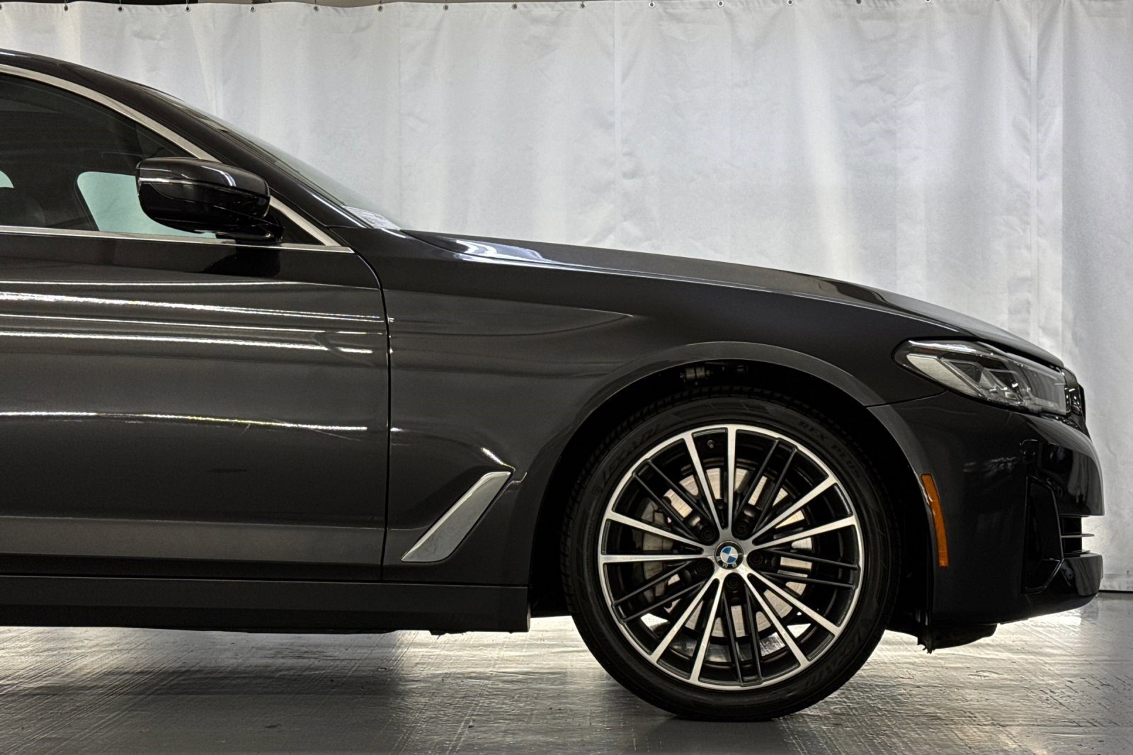 Used 2023 BMW 530i w/ Convenience Package image 34