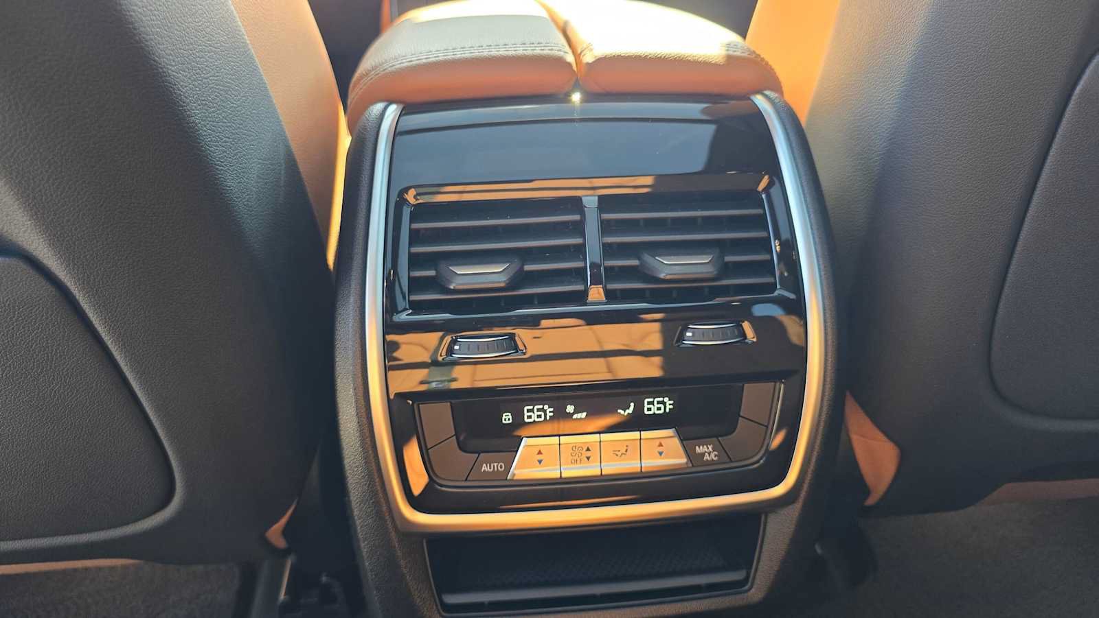 Used 2021 BMW X5 xDrive45e AWD/4WD image 18