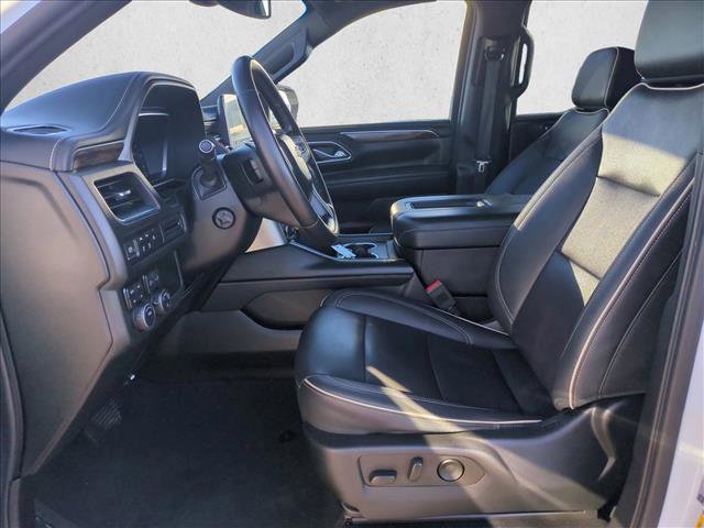 Used 2023 Chevrolet Suburban Premier image 16