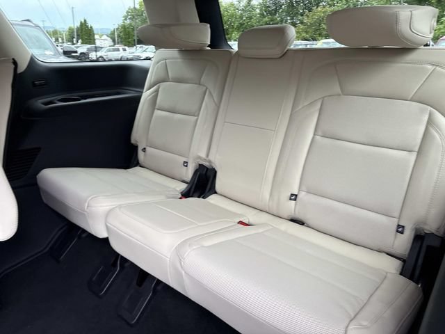 New 2027 Lincoln Navigator Premiere AWD/4WD image 18