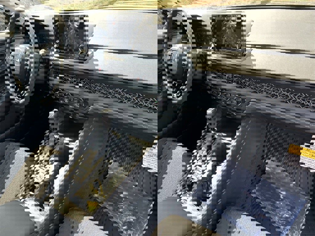 New 2025 Honda Accord SE image 15