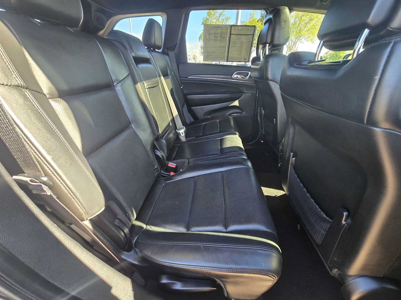 Used 2019 Jeep Grand Cherokee Limited w/ Luxury Group II AWD/4WD image 12