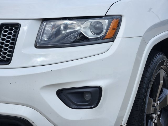 Used 2015 Jeep Grand Cherokee Altitude RWD image 9