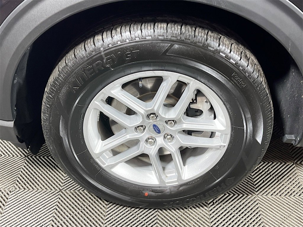 Used 2025 Ford Explorer Active image 29