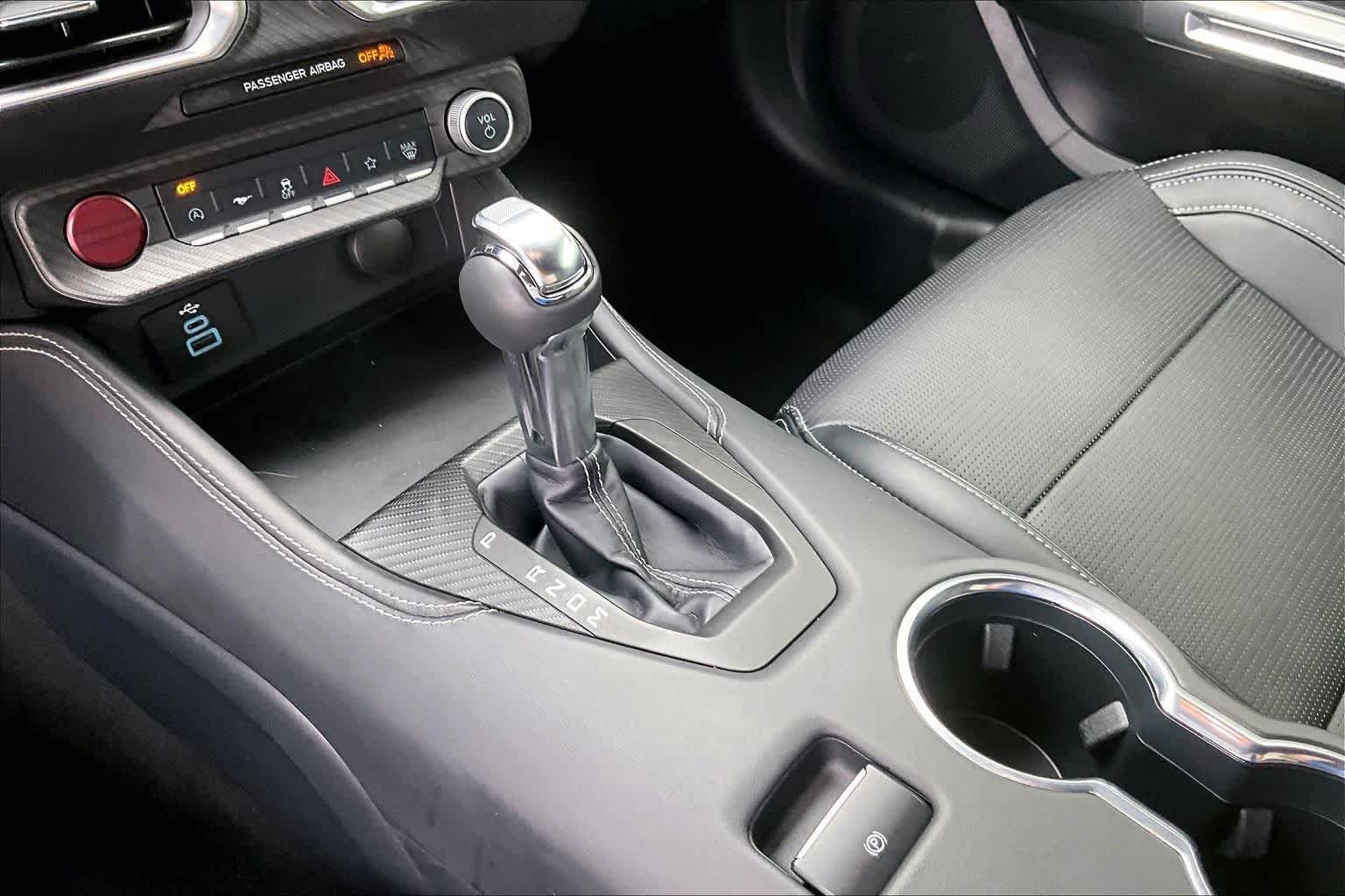 Used 2025 Ford Mustang GT Premium RWD image 13