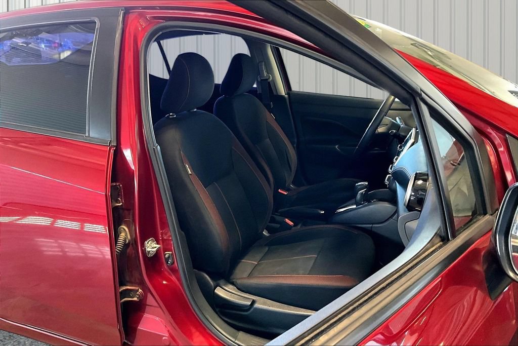 Used 2020 Nissan Versa SR FWD image 16