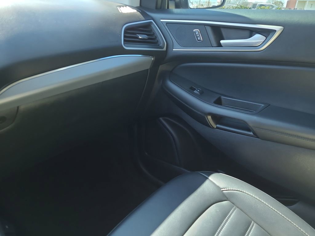 Used 2021 Ford Edge SEL w/ Convenience Package image 22