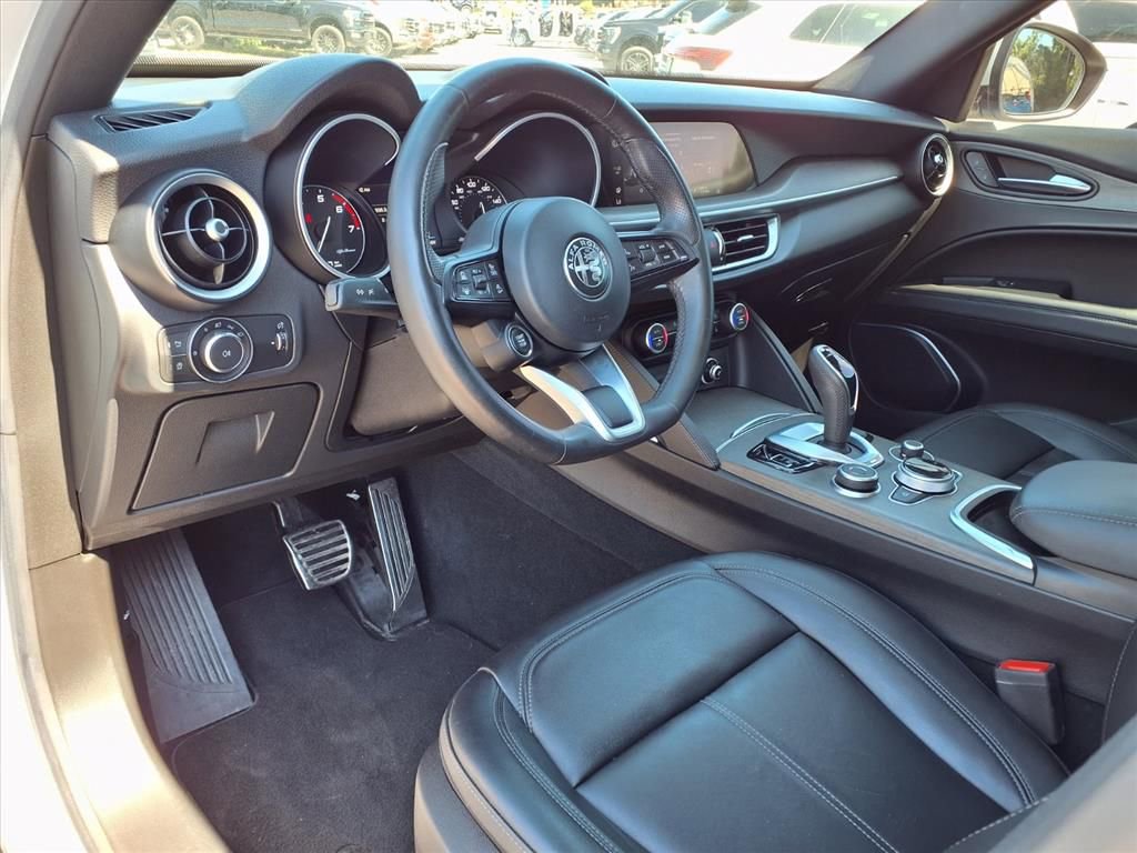 Used 2023 Alfa Romeo Stelvio Ti w/ Active Assist Plus Package AWD/4WD image 22