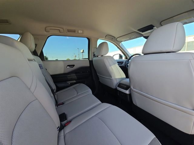 New 2026 Nissan Pathfinder SL image 29