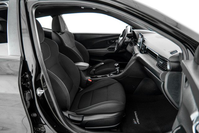 Used 2019 Hyundai Veloster N N FWD image 32