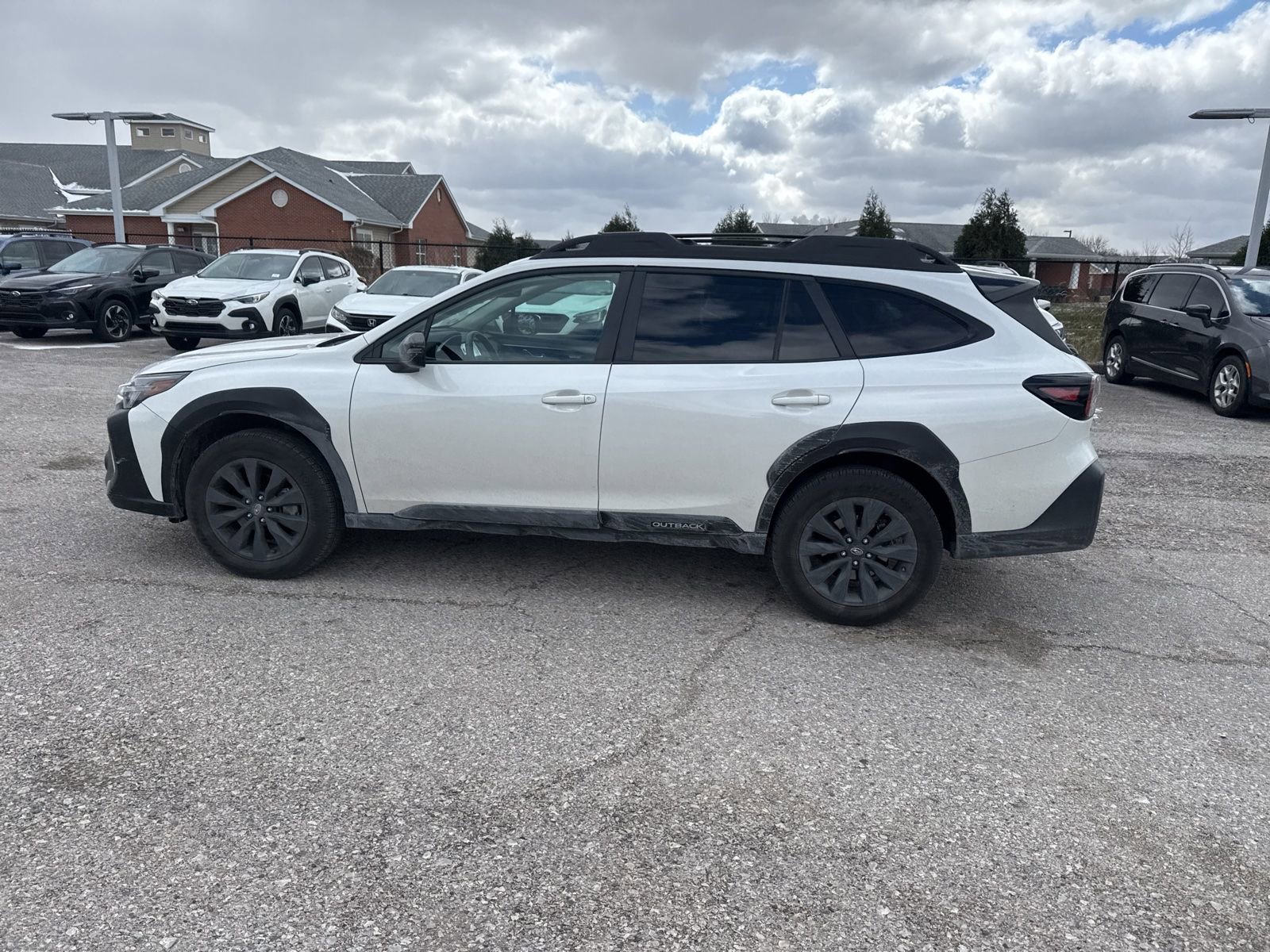 Used 2023 Subaru Outback Onyx Edition image 14