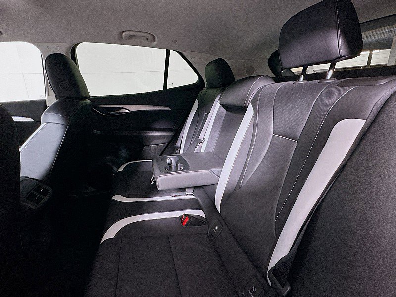 Used 2025 Buick Envision Sport Touring image 21