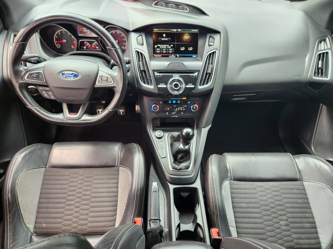 Used 2015 Ford Focus ST w/ Equipment Group 401A FWD image 29