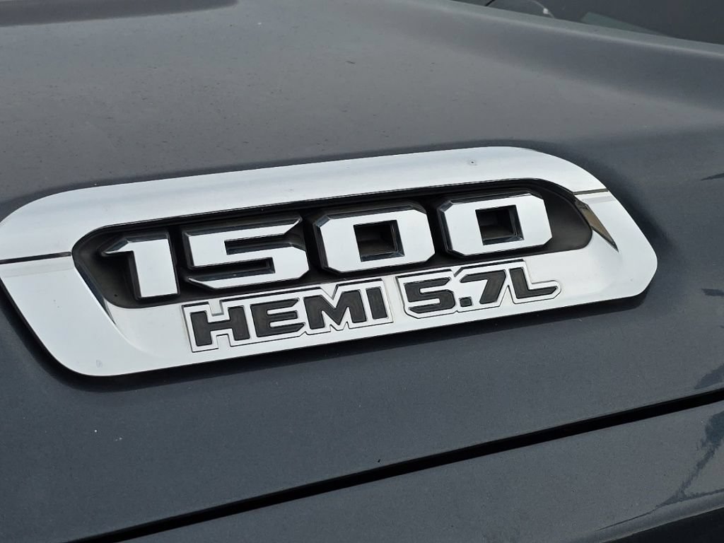 Used 2019 RAM 1500 Big Horn RWD image 2