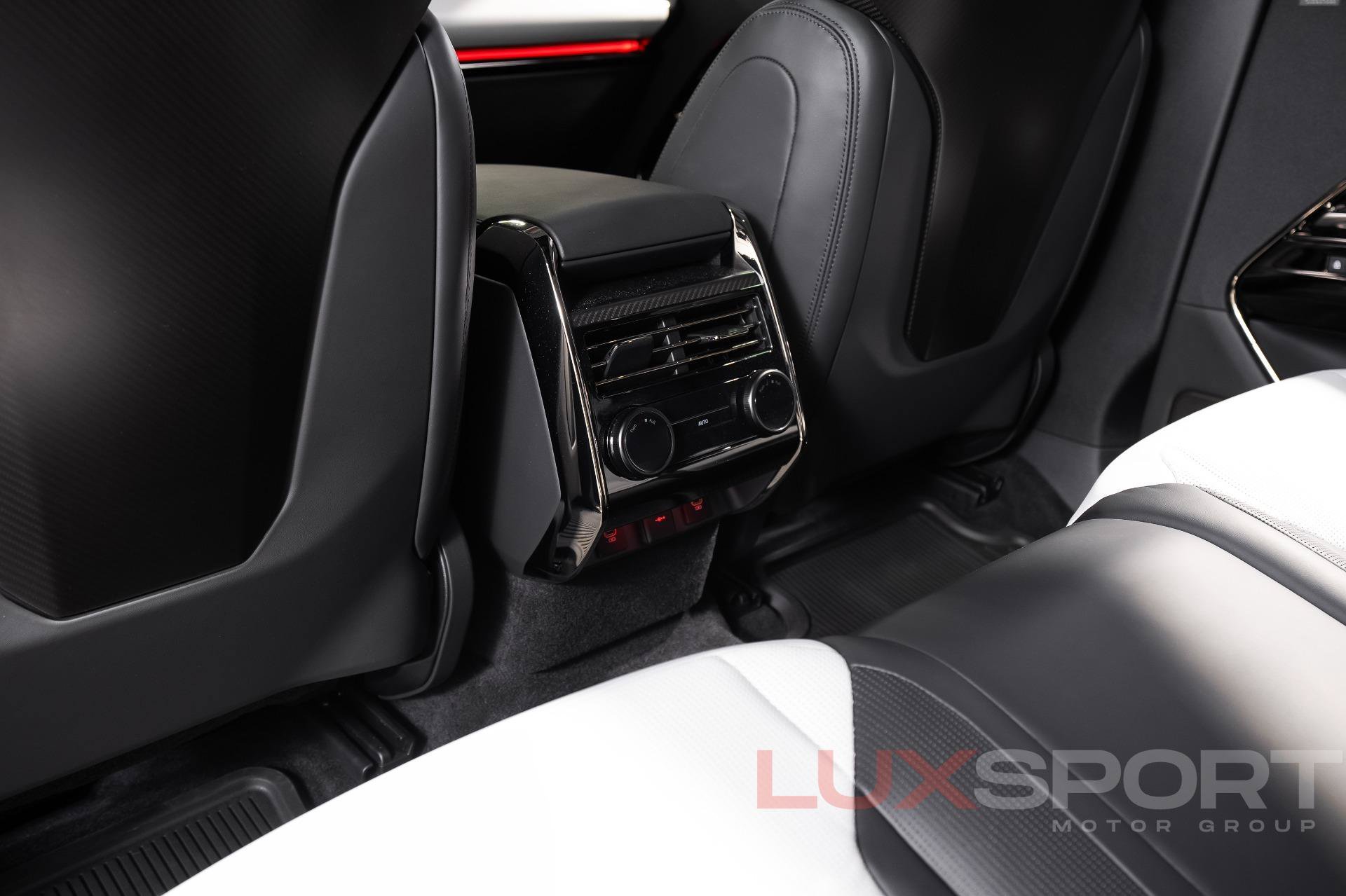 Used 2024 Land Rover Range Rover Sport AWD/4WD image 79