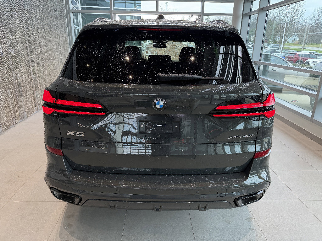 New 2026 BMW X5 xDrive40i w/ M Sport Package image 5