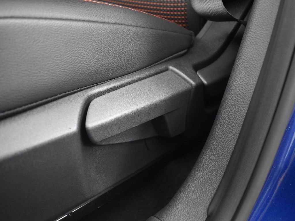 New 2026 Nissan Kicks SR w/ Illumination Package image 29