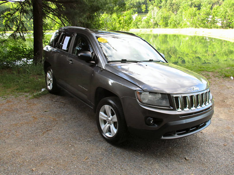 Used 2016 Jeep Compass Sport w/ Power Value Group AWD/4WD image 2