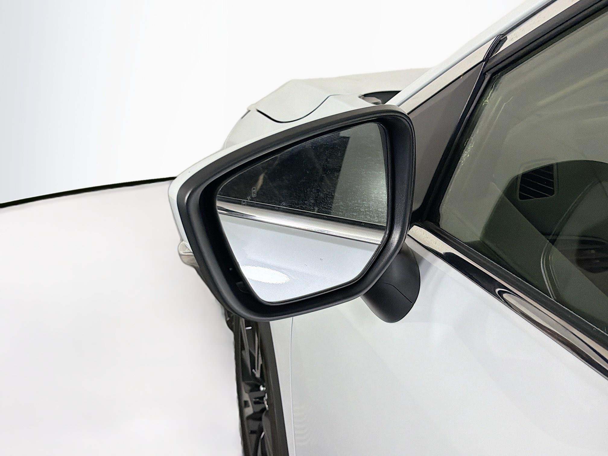 Used 2024 Mitsubishi Eclipse Cross SE AWD/4WD image 16