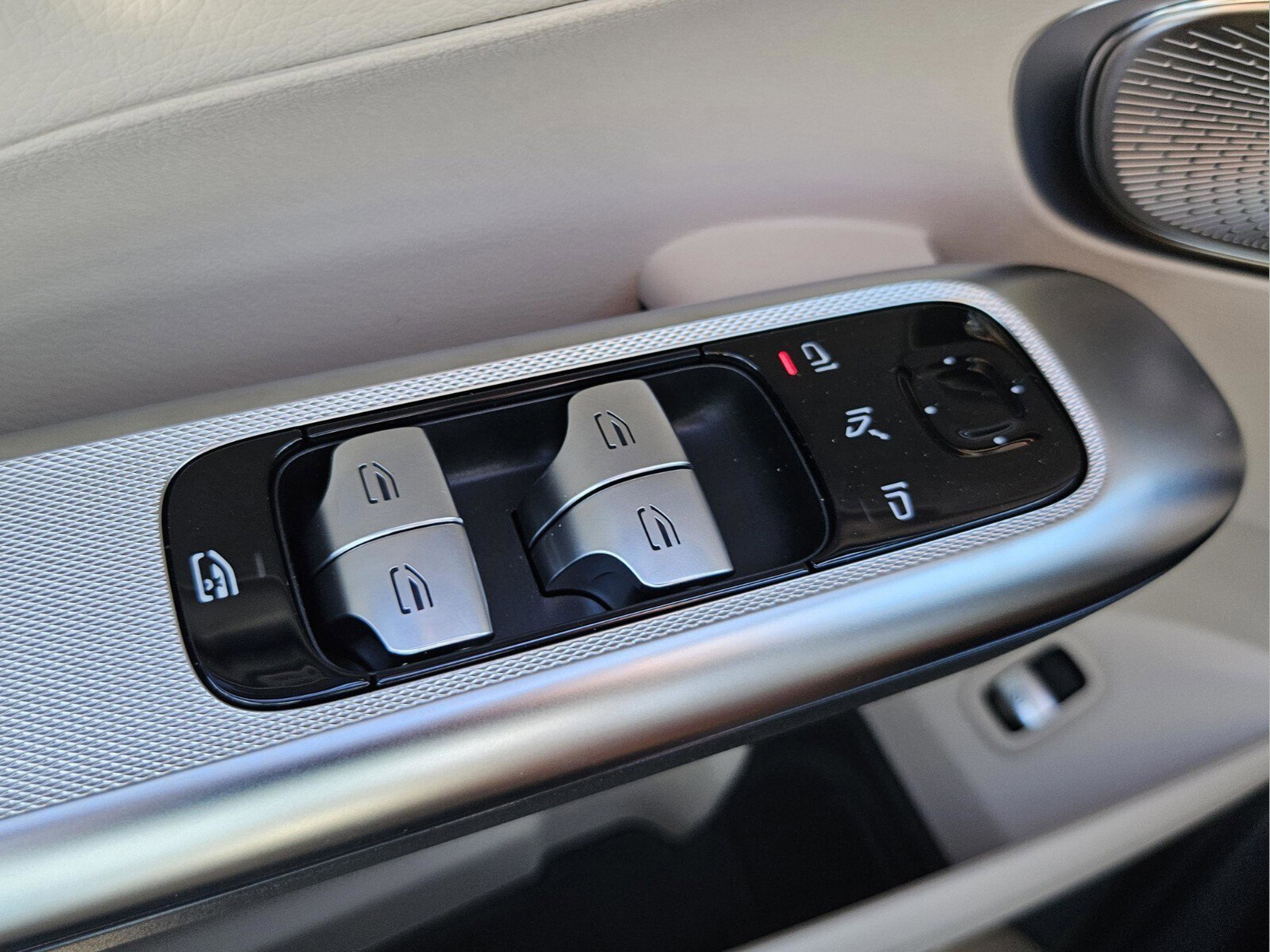 New 2026 Mercedes-Benz GLC 300 image 29