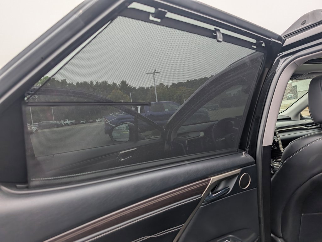 Used 2022 Lexus RX 450hL Luxury image 19