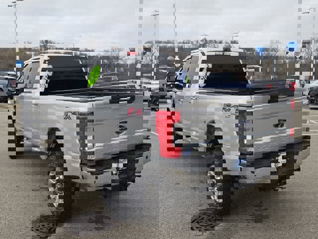 Used 2019 Ford F250 XLT w/ XLT Premium Package image 14