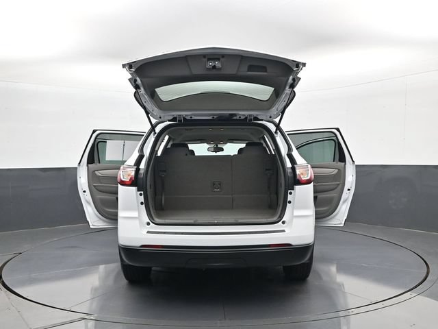Used 2017 Chevrolet Traverse LS AWD/4WD image 34